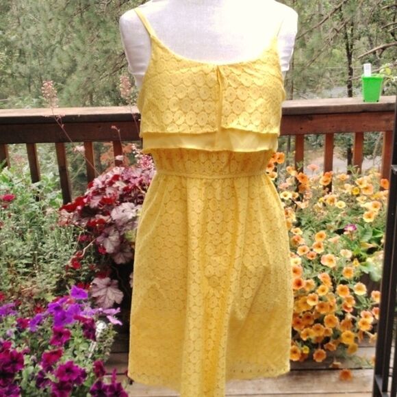 J. Taylor Sunny Yellow Lace Dress - Picture 7 of 11